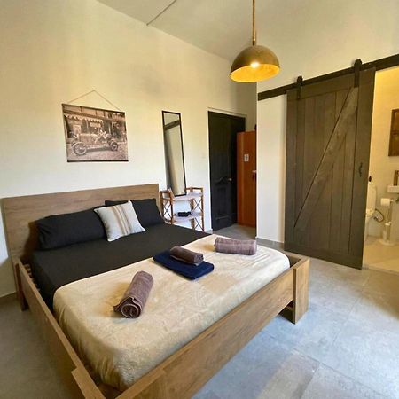 Апартаменты Industrial Cozy Retreat Gzira Экстерьер фото